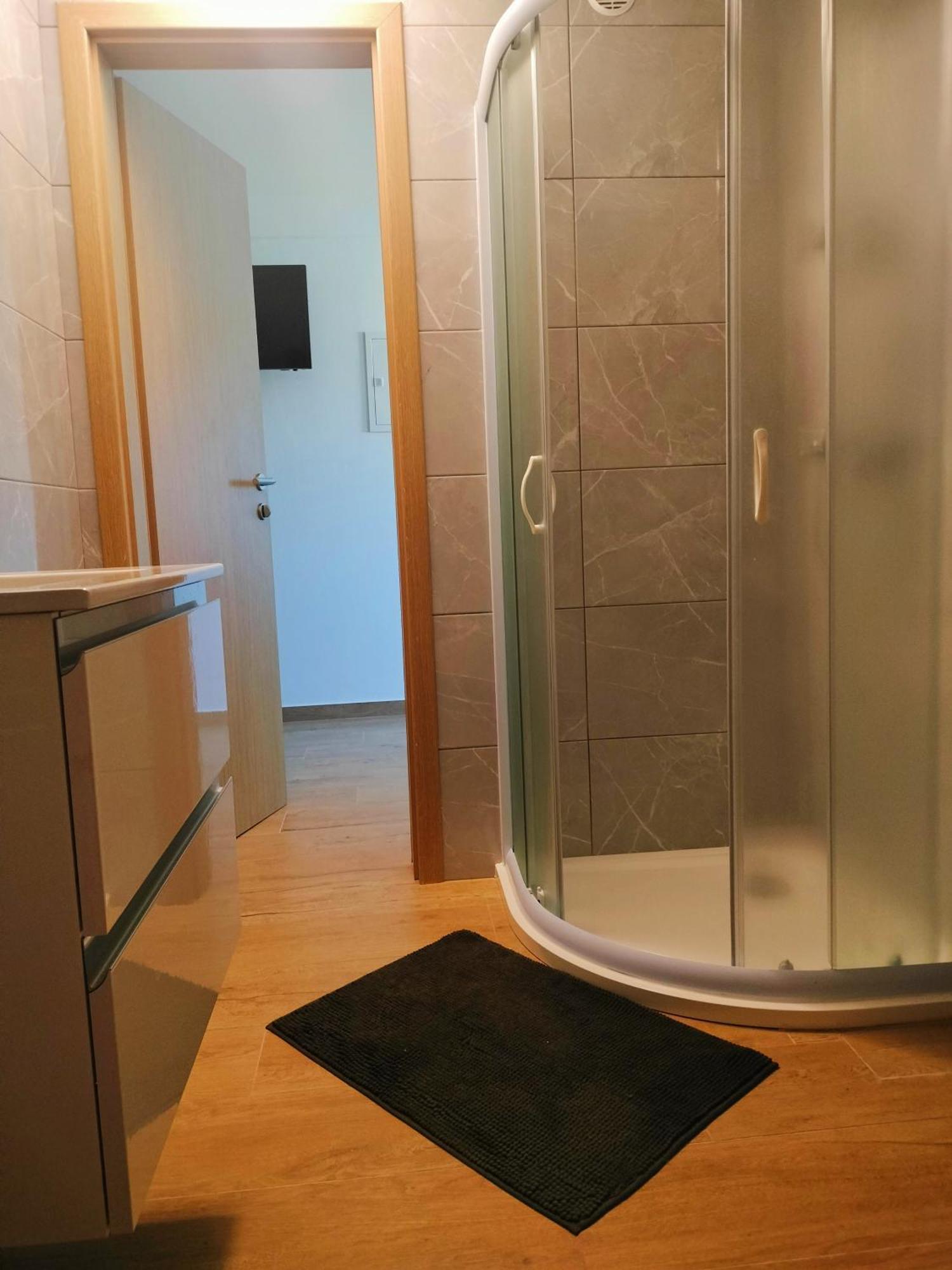 Apartmani Ivana Novi Нови Винодолски Екстериор снимка