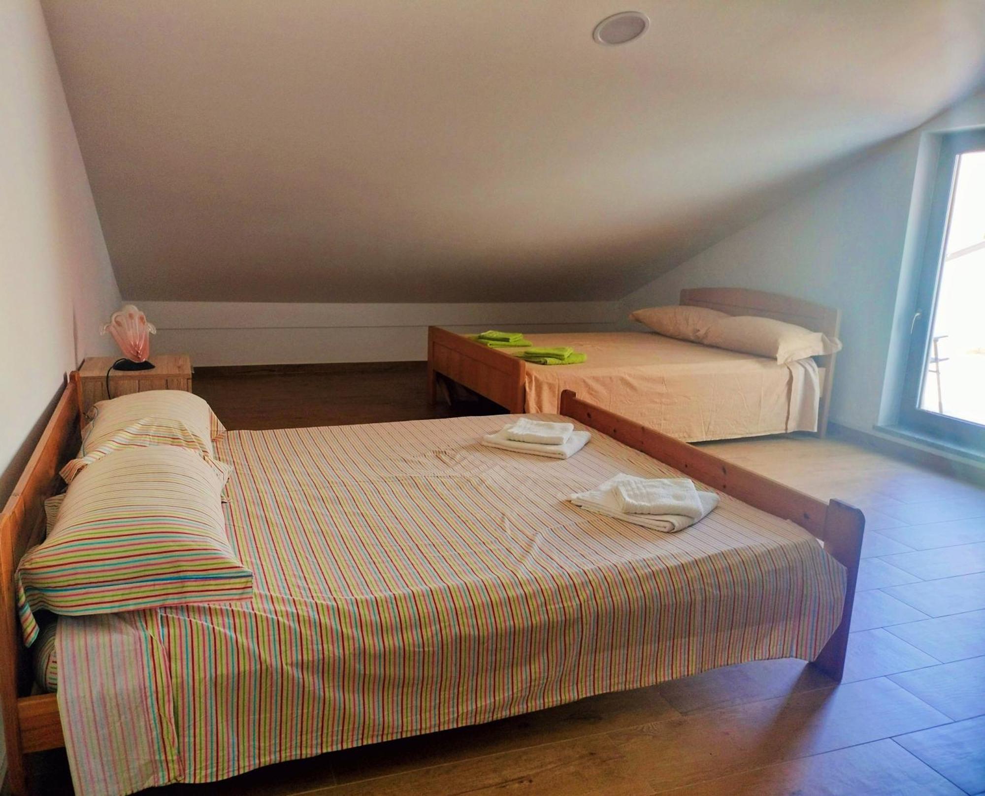 Apartmani Ivana Novi Нови Винодолски Екстериор снимка